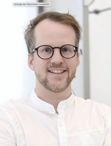 Team des Augenzentrums Köflach – persönlich, erfahren & engagiert für Ihre Augen 4 Doz. Mayer Xanthaki bearbeitet